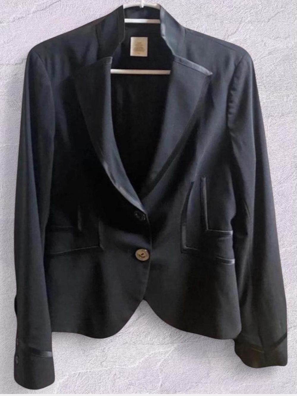 GUESS by Marciano Black Satin Trim Single-Breasted Notch-Lapel Blazer Size 10